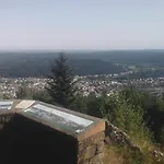 فيلة Chateau Robert *