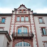 Villa Chateau Robert *