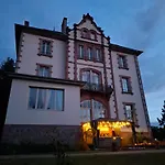 Chateau Robert Villa *