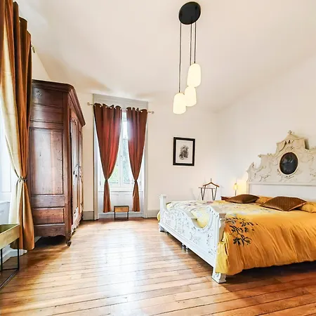 Villa Chateau Robert *
