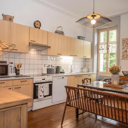 Chateau Robert Βίλα