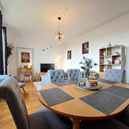 Βίλα Chateau Robert Raon-lʼÉtape