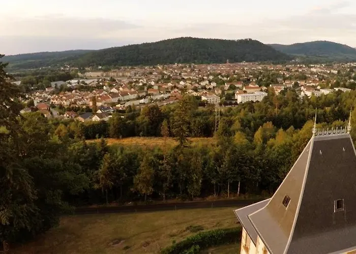 Villa Chateau Robert *