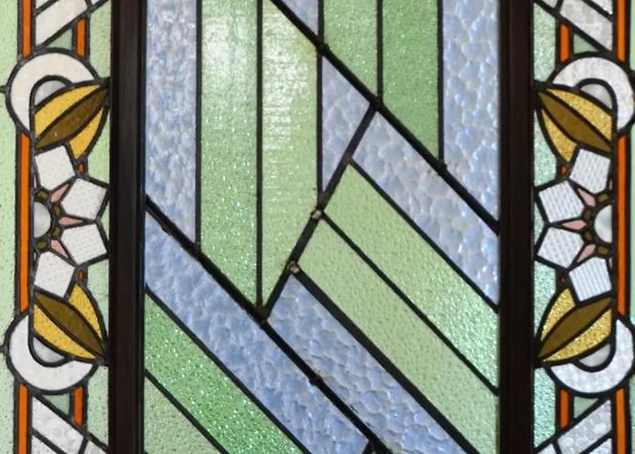 Château Robert Villa *